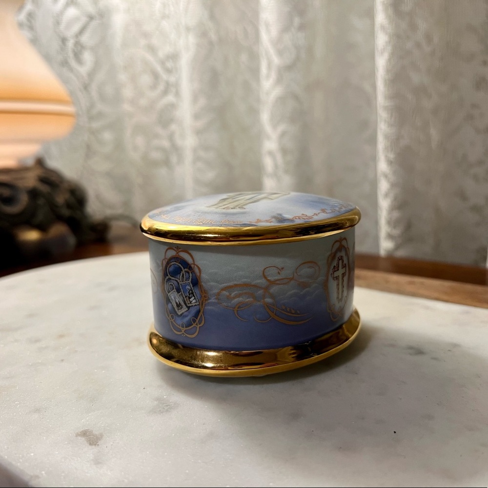 Music Box - Picture 4 of 5